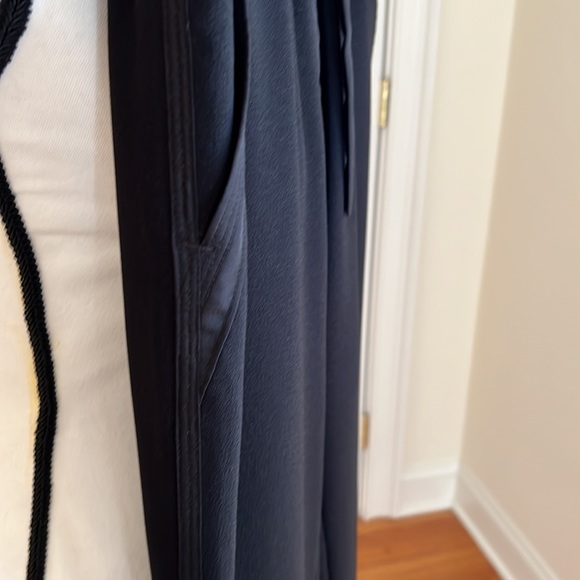 Kenneth Cole New York black crepe pull on pant - Picture 7 of 8